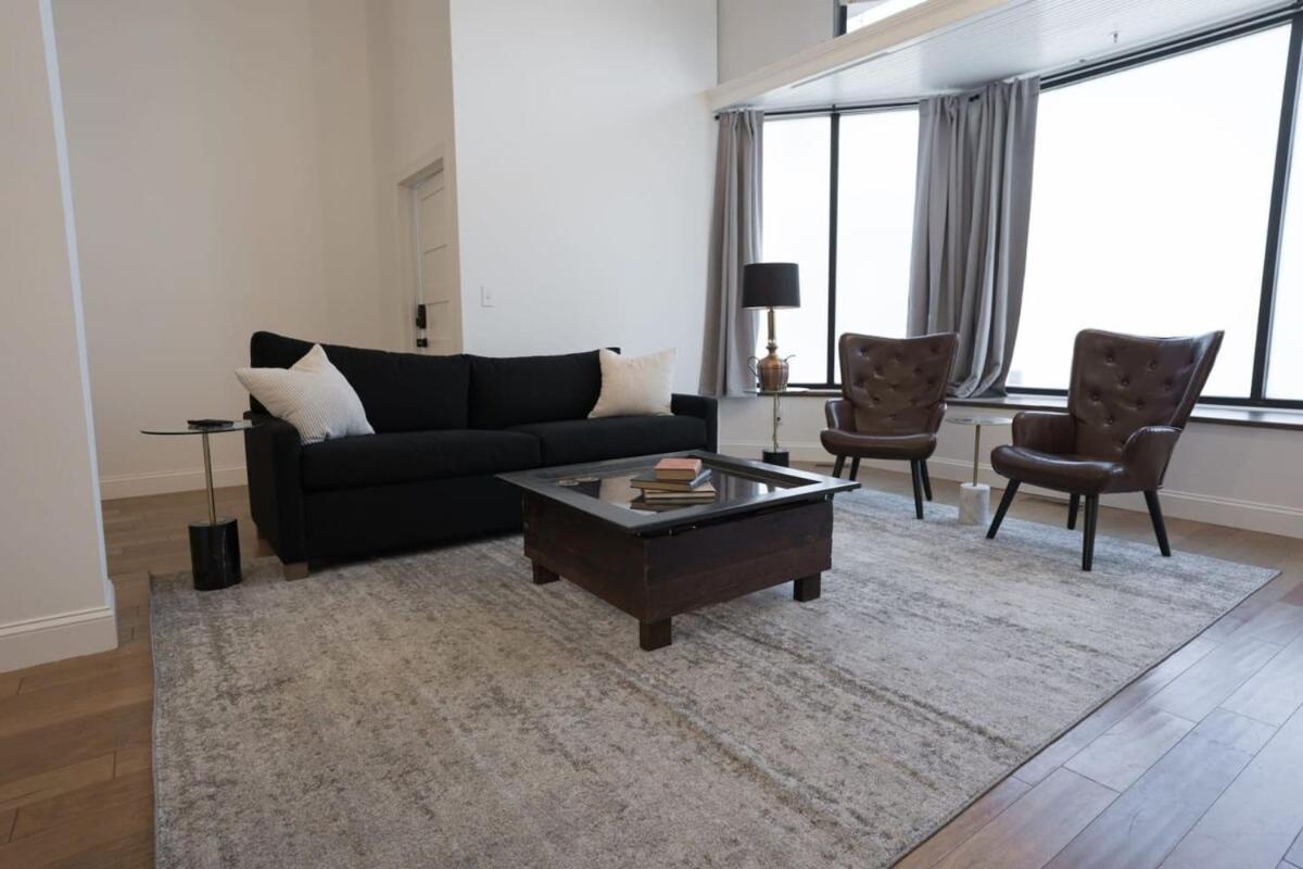 King Sleep10 5bed 4br 2ba Swepson Icon *