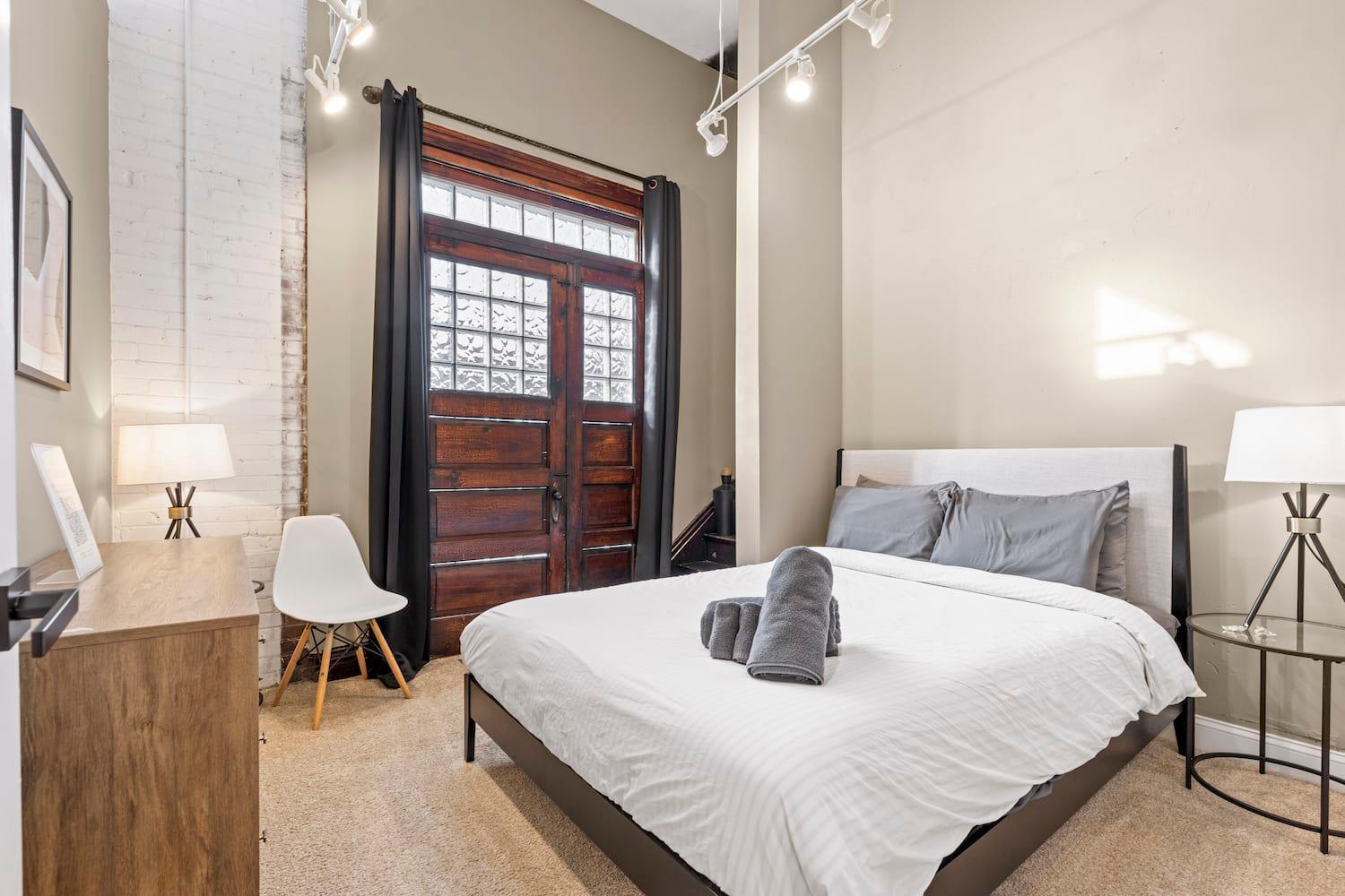 Apartment King Sleep10 5bed 4br 2ba Swepson Icon Louisville